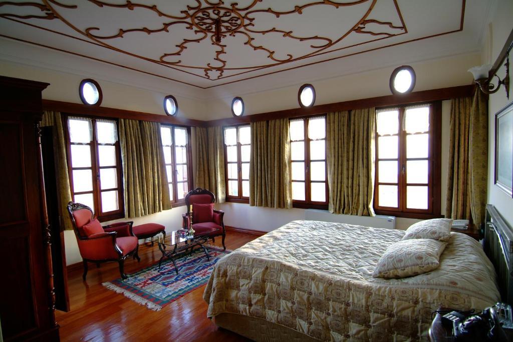 Altin Cesmeli Konak Altınoluk Zimmer foto
