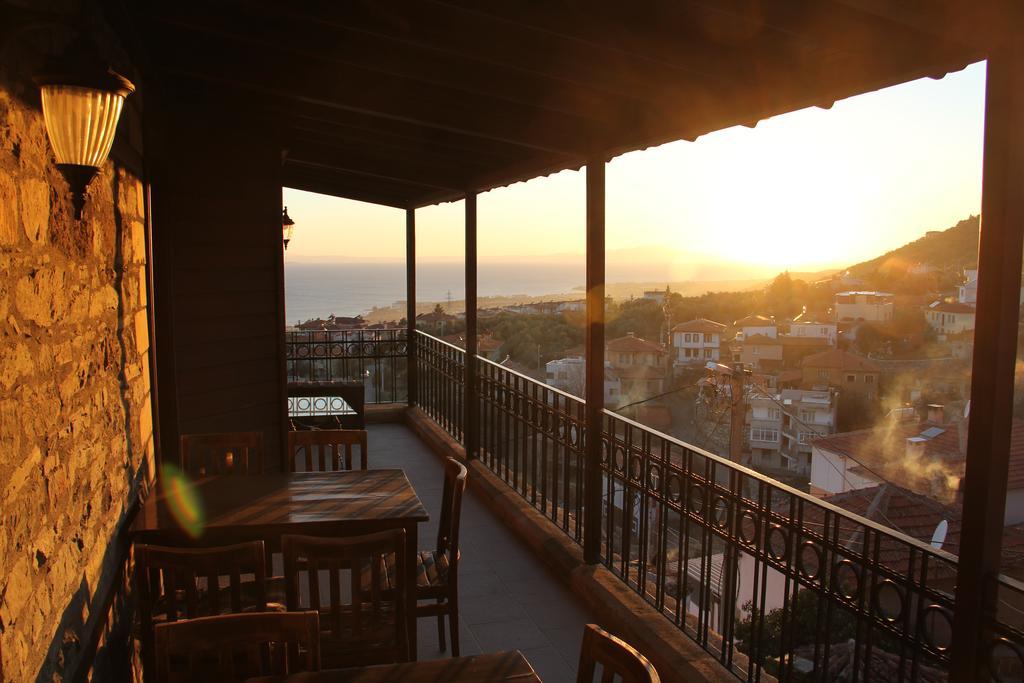 Altin Cesmeli Konak Altınoluk Exterior foto